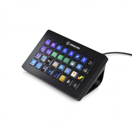 stream_deck_xl_device_shot_01