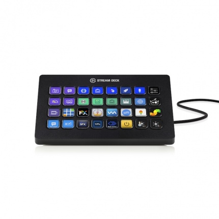 stream_deck_xl_device_shot_02