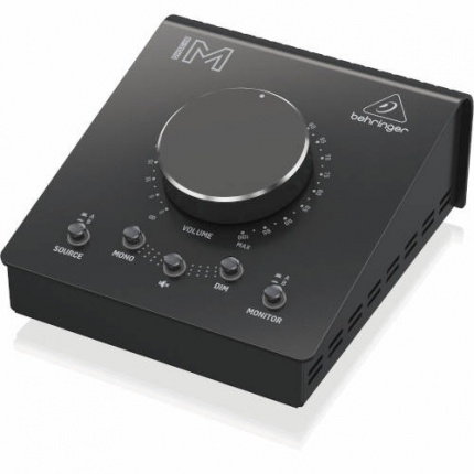 studio-m_p0e88_right_xl