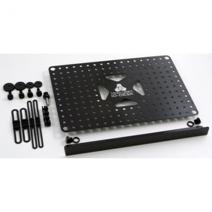 triio-desk_1